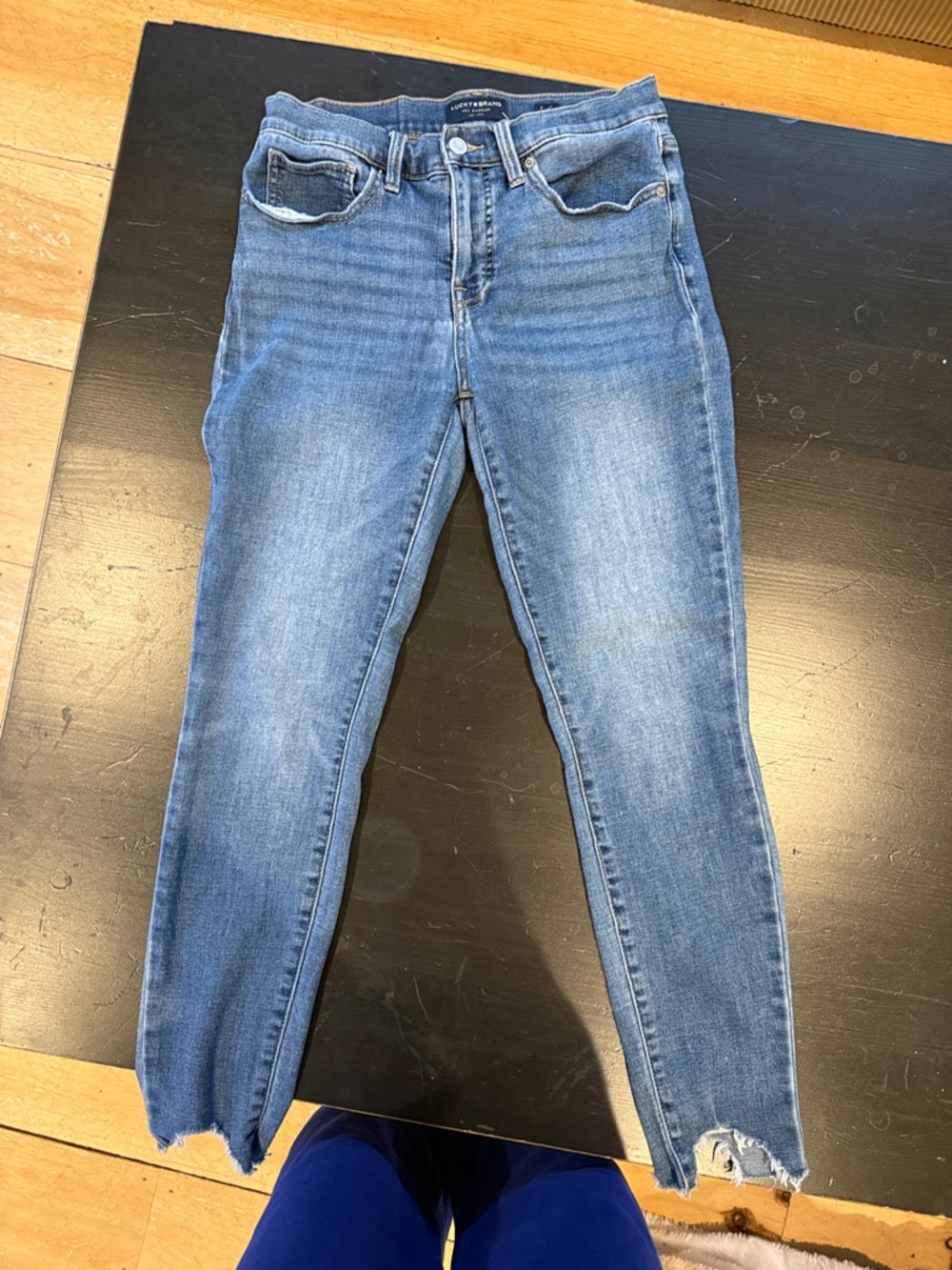 Lucky Brand Mid-Rise Skinny Jeans in Light Wash Blue with Raw Hem